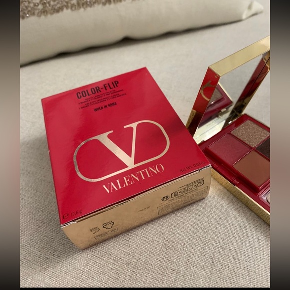 Valentino Color-Flip Eye Palette - Multi-Look Eyeshadow Palette